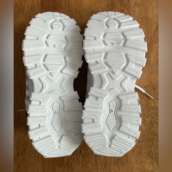 TEMU Shoes - Picture 5 of 5